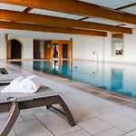 Apartment Domaine Des Reines B4 By Interhome