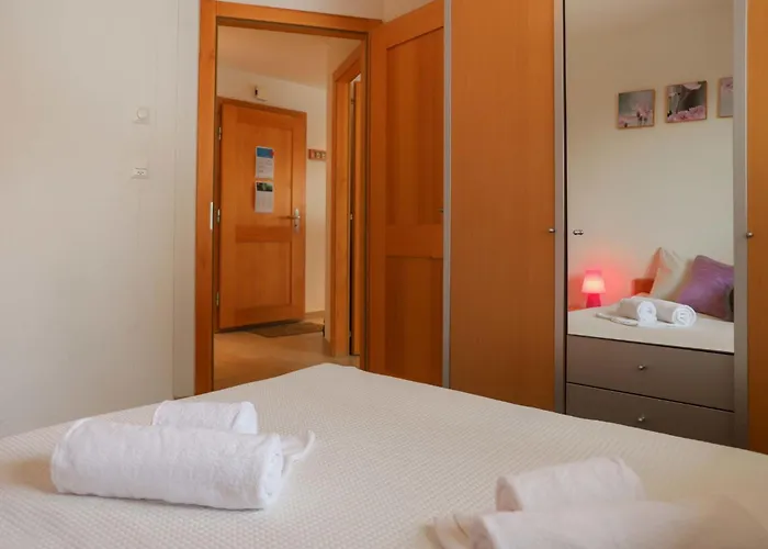 Domaine Des Reines B4 By Interhome